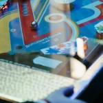 Винтажный игровой автомат Dog House середины XX века